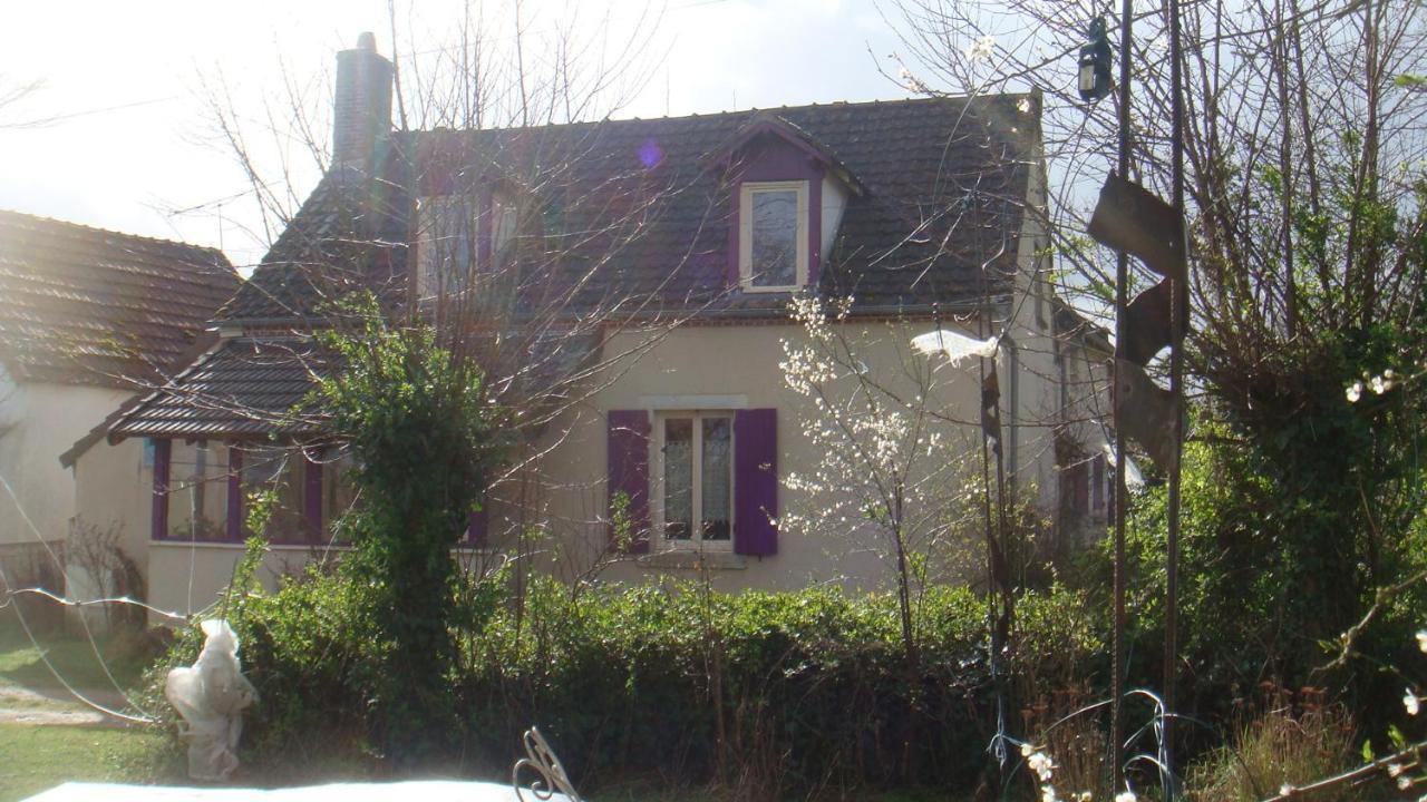 Les Gallerands Bessais-le-Fromental Exterior photo